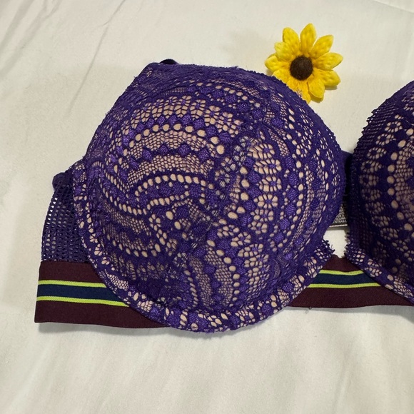 Victoria's Secret Purple Lace Push-Up Bra with Striped Band - Picture 2 of 11